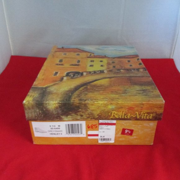 Bella Vita Henley II Booties - Picture 10 of 12